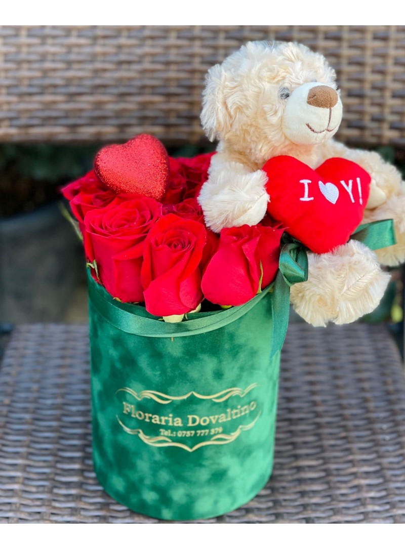 Cutie cu trandafiri Teddy 